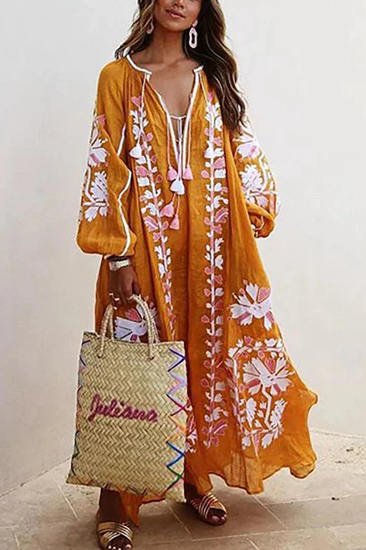 Nelia – Boho Kleid mit Blumenmuster für den Sommer