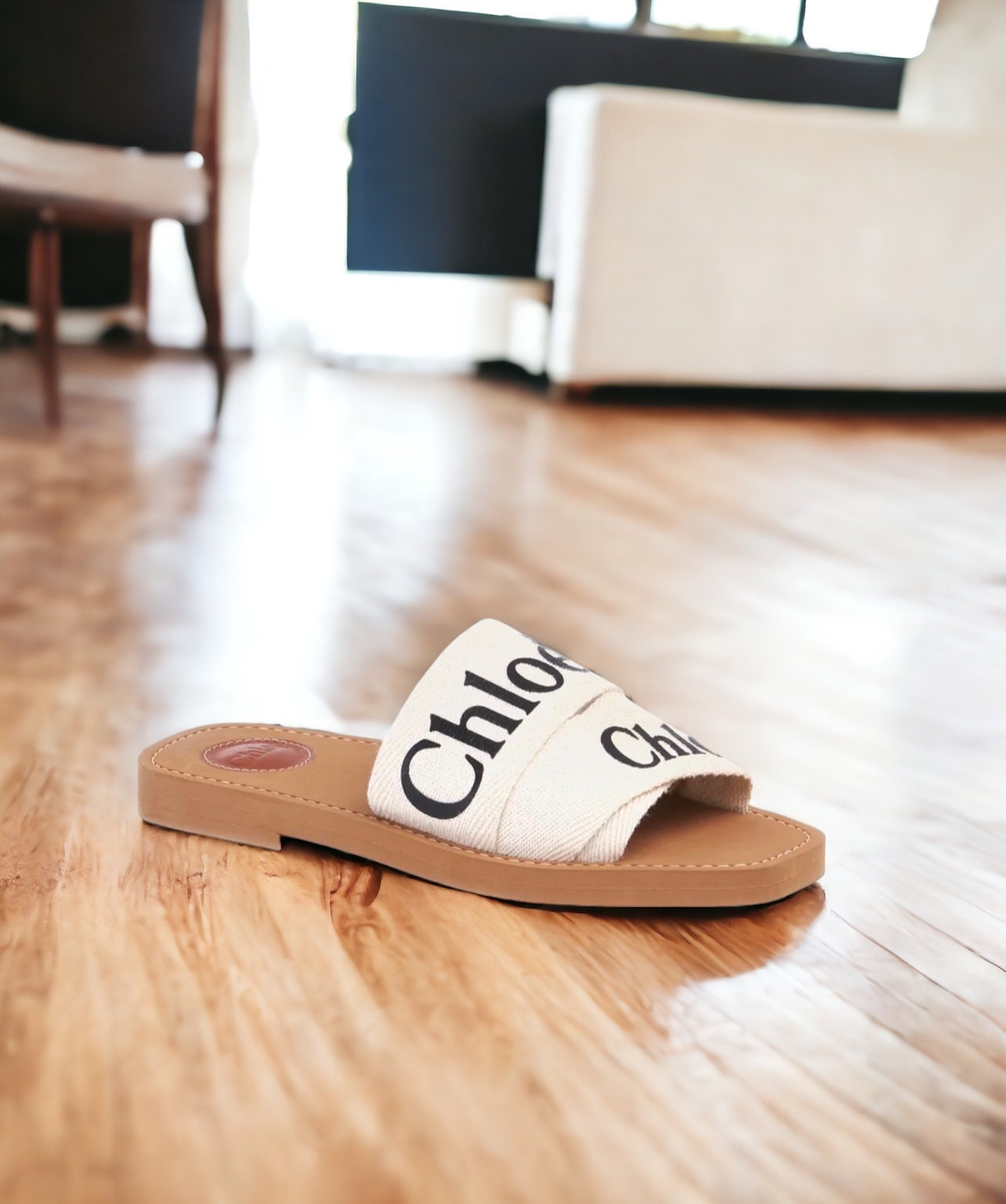 Flache Sandalen von Woody - Lässiger Luxus für den Sommer